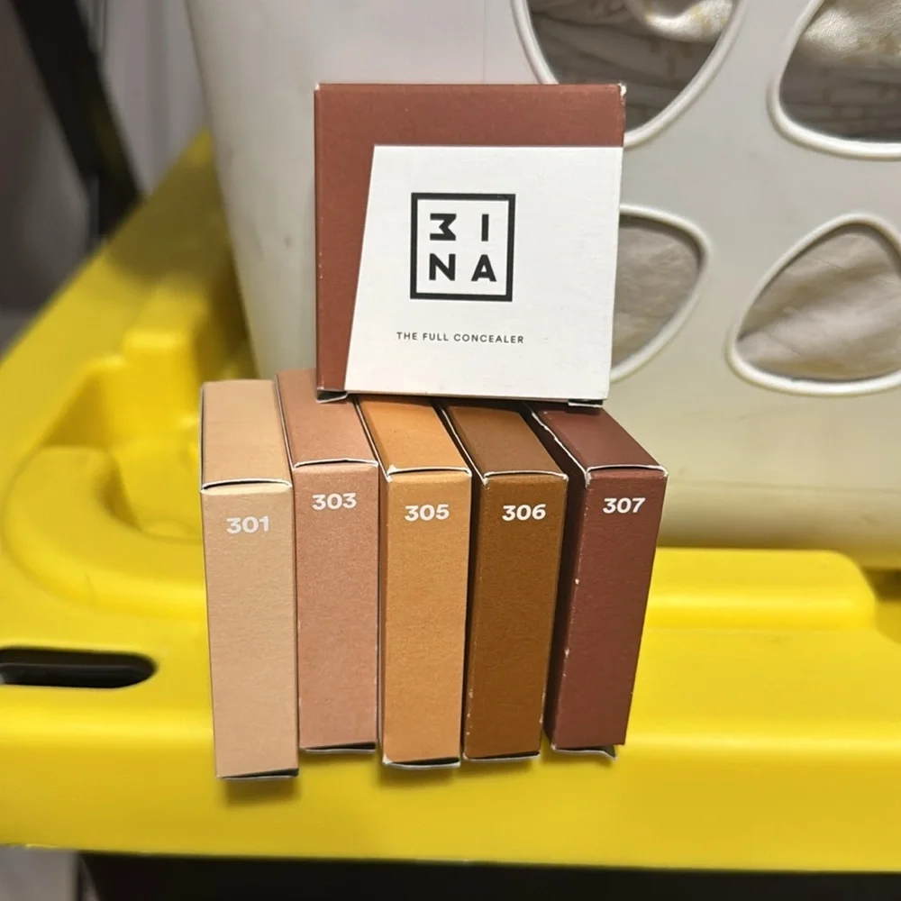 Mina The Full Concealer